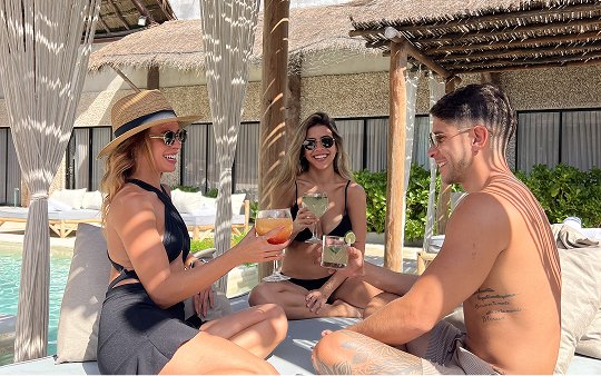 RESTAURANTE Y BEACH CLUB