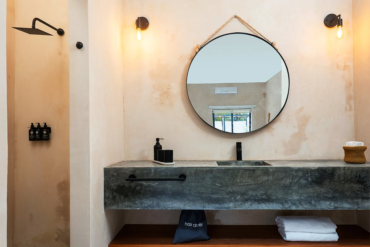 Illacozumel-king-superior-cocineta-lavamanos-y-espejo-1280-x-854